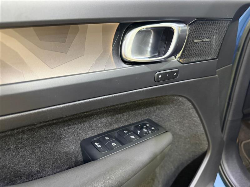 XC40