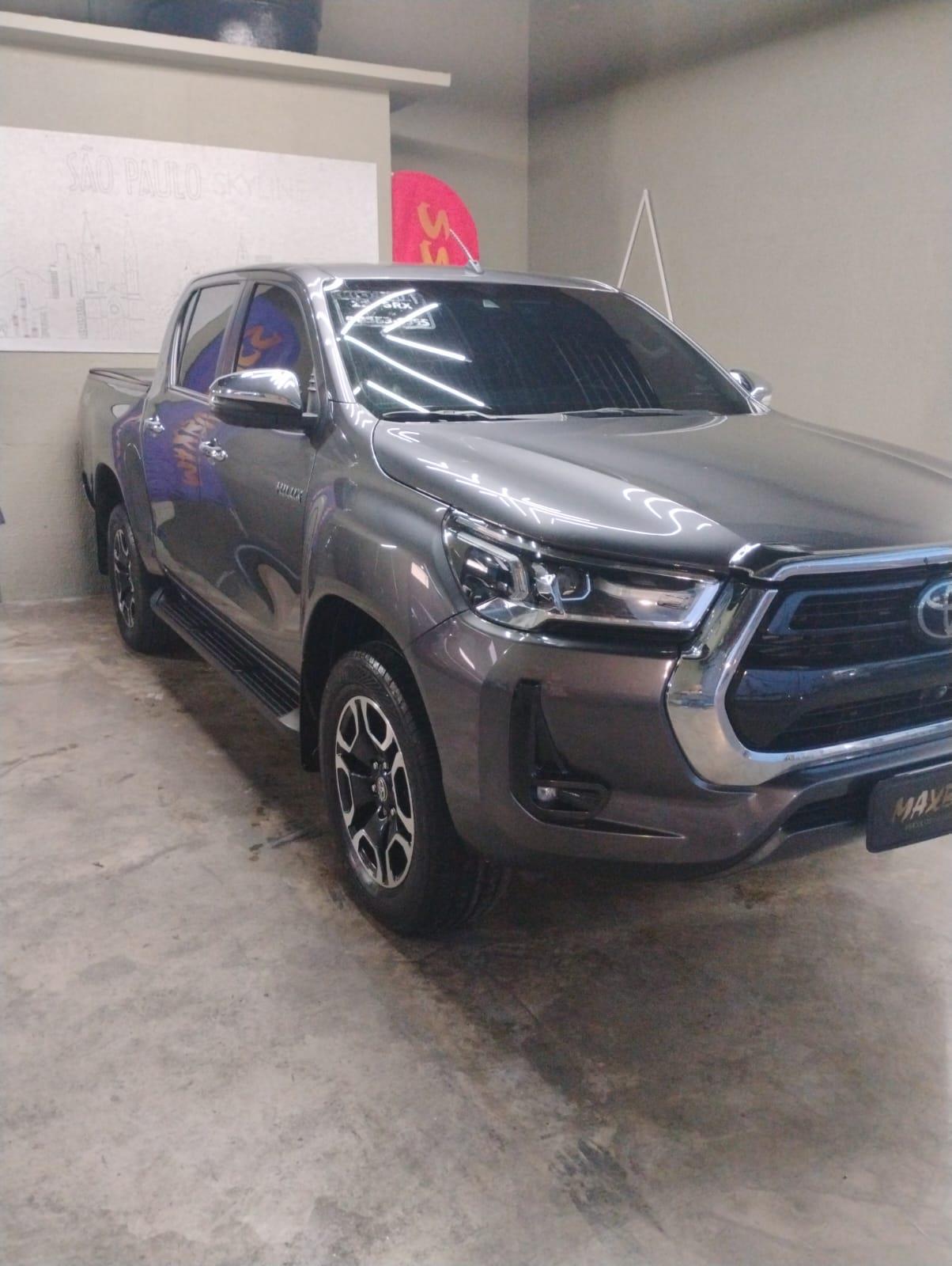 HILUX