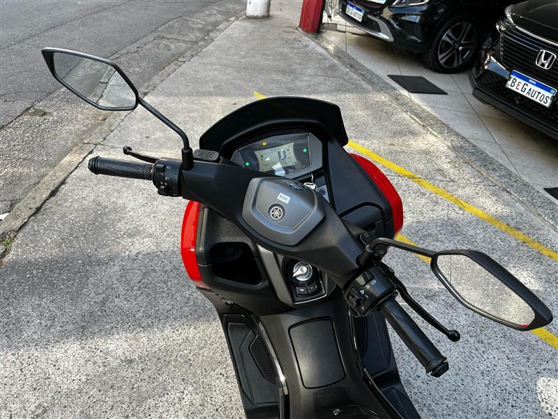 NMAX 160 ABS