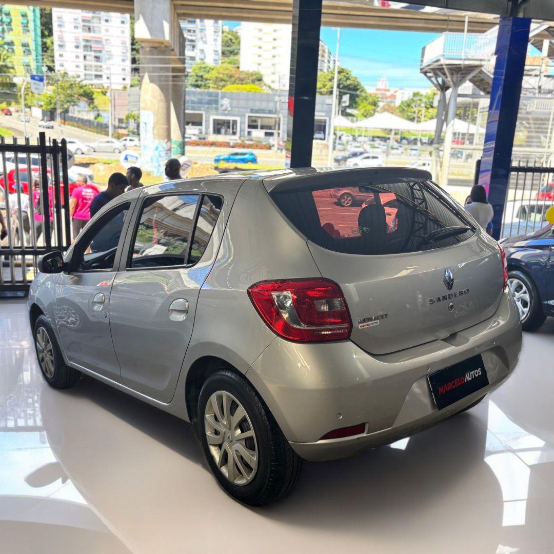 RENAULT SANDERO