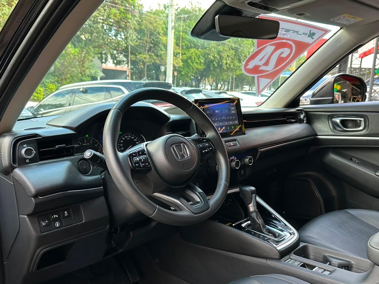 HR-V