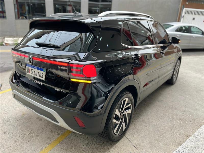 T-CROSS
