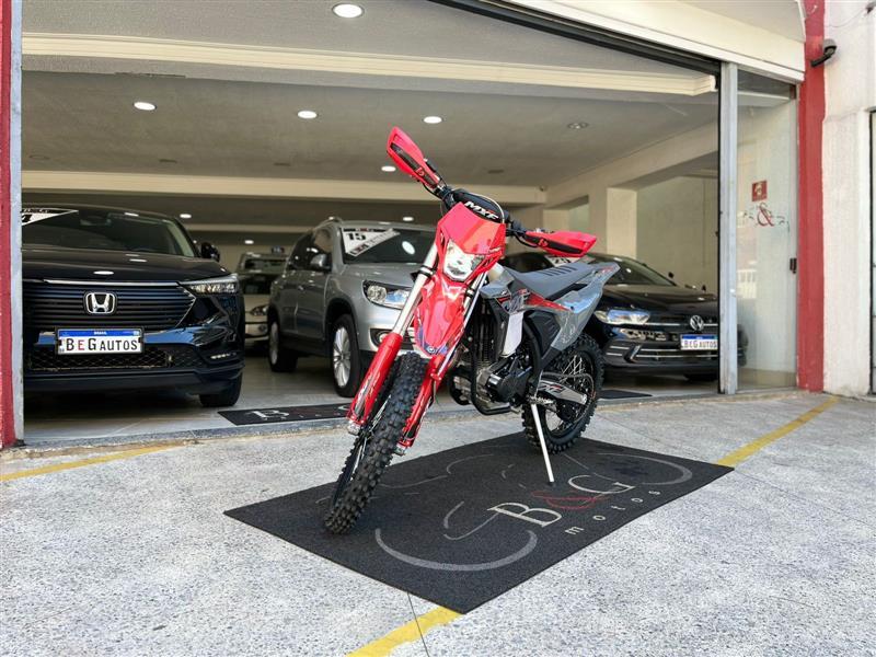 270 EFI COM PARTIDA ELETRICA 4T 