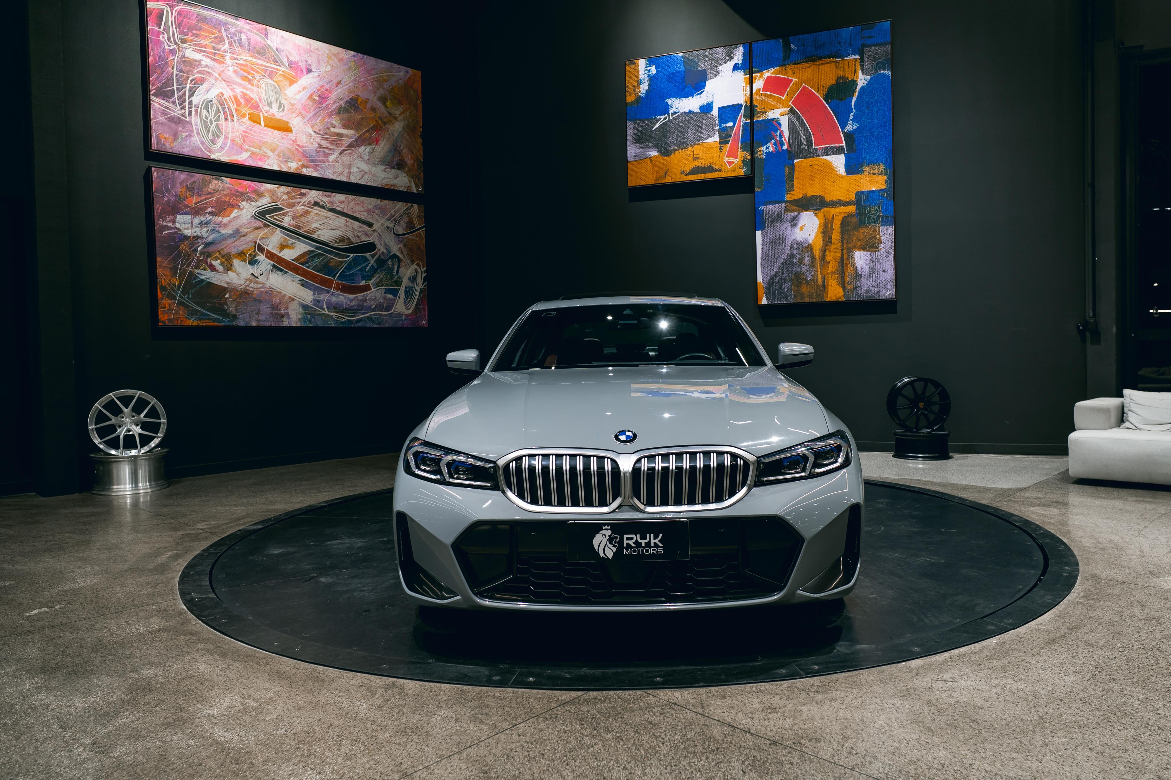 BMW 320i