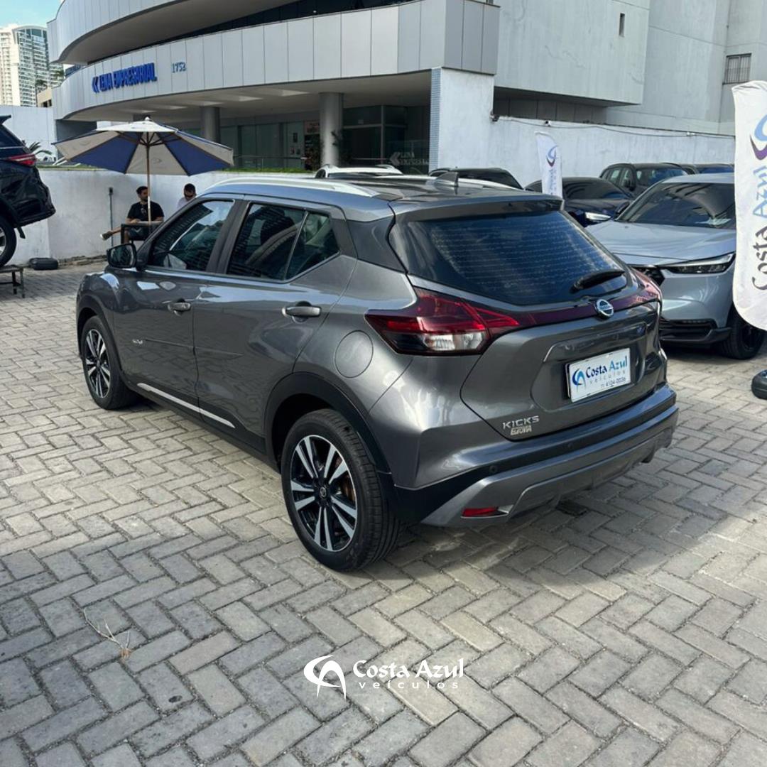 NISSAN KICKS