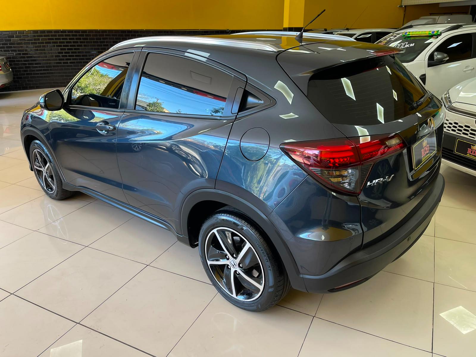 HR-V