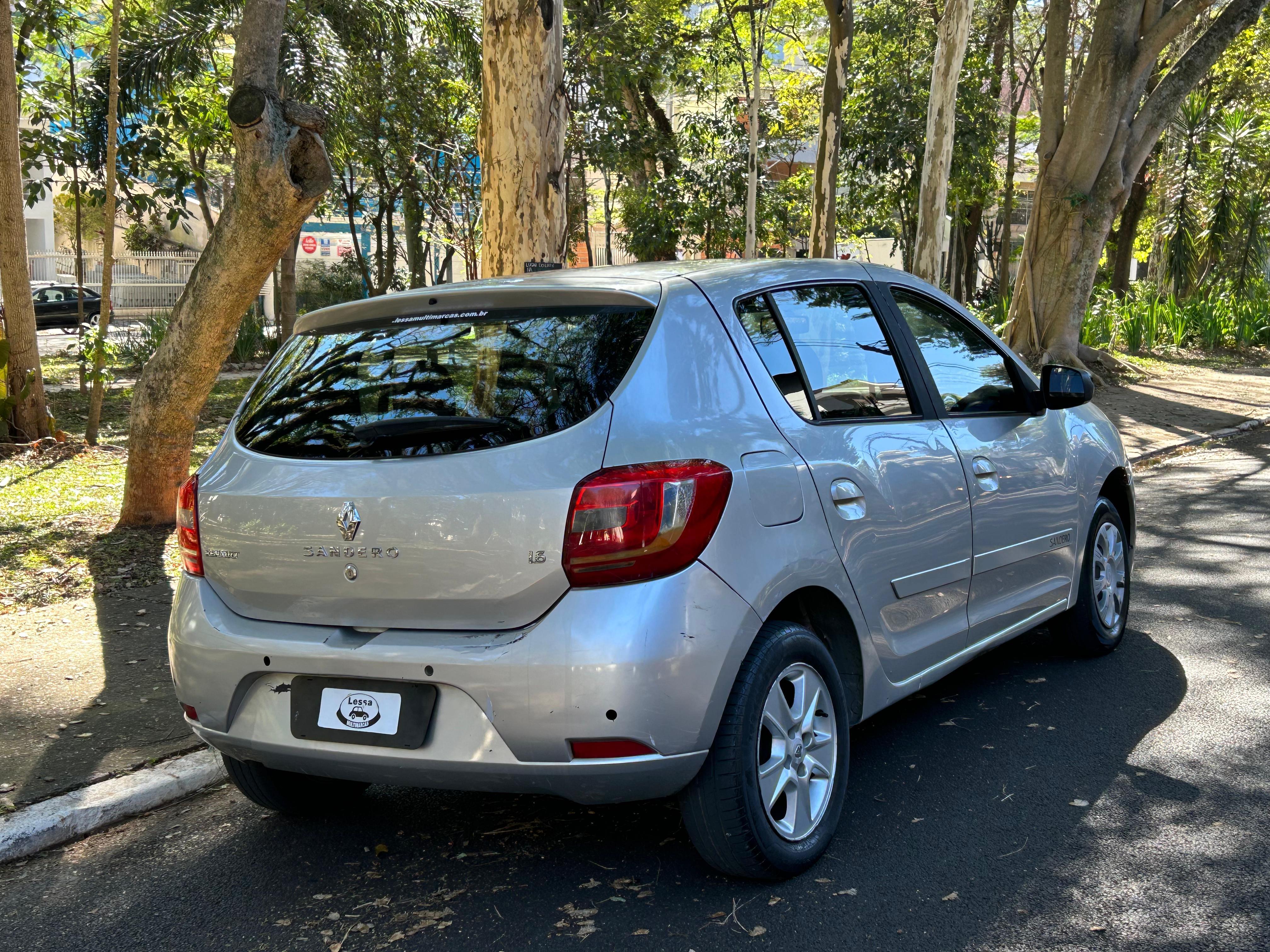 SANDERO