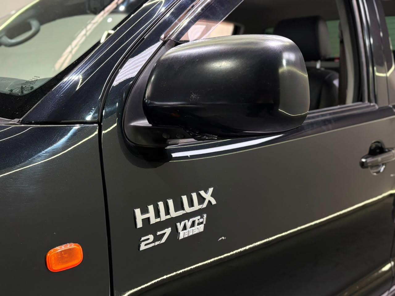 HILUX