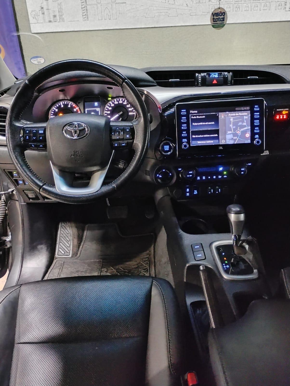 HILUX