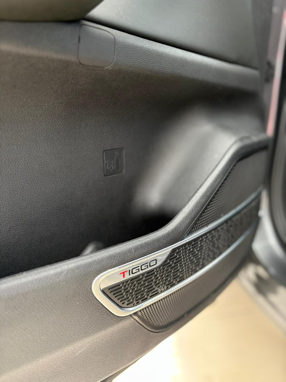 TIGGO 8