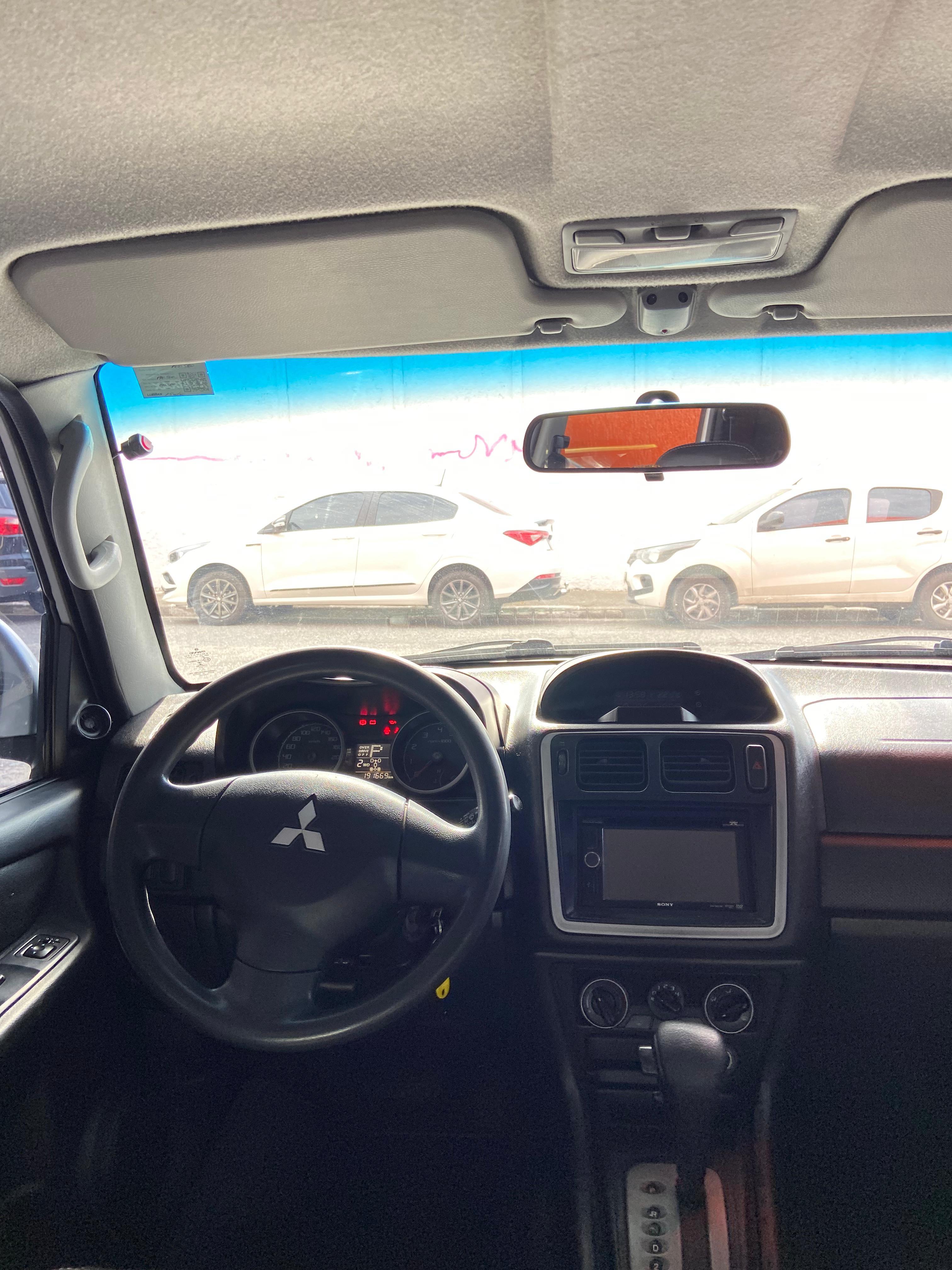 PAJERO TR4