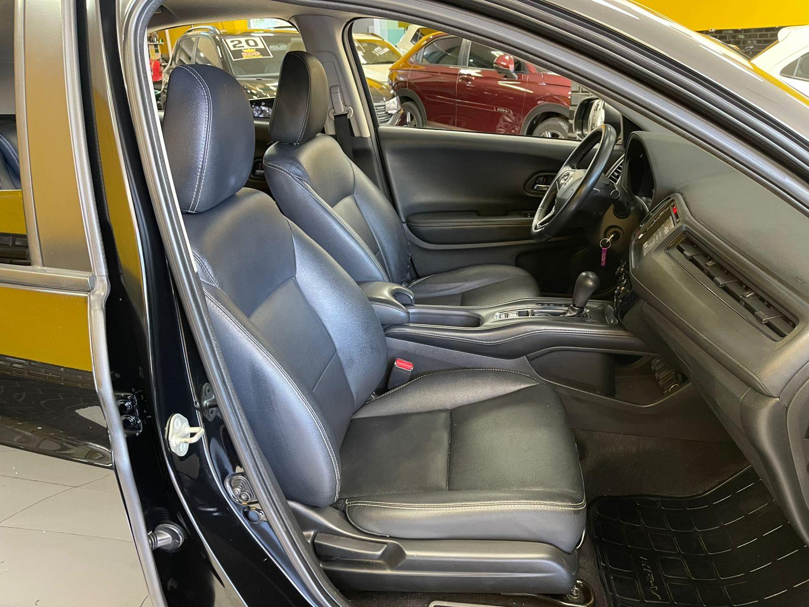 HR-V