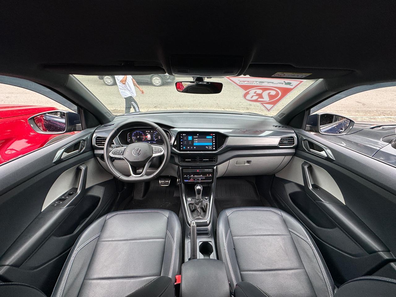 T-CROSS