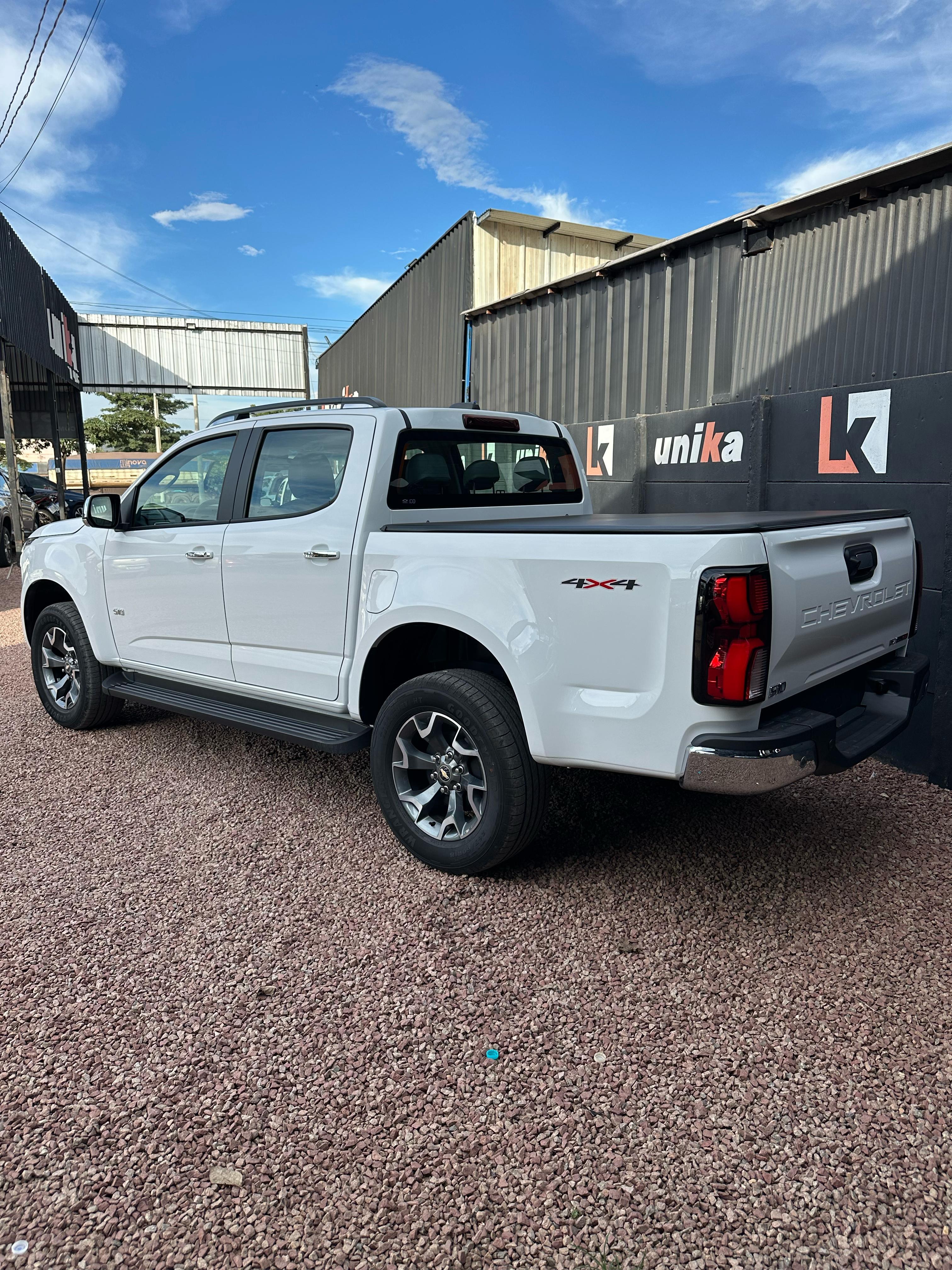 S10