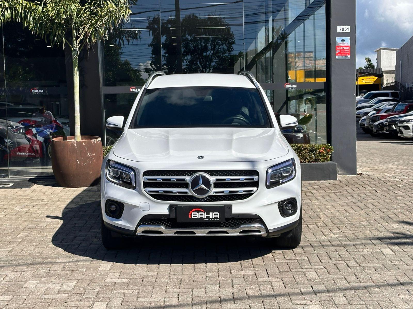 MERCEDES-BENZ GLB 200