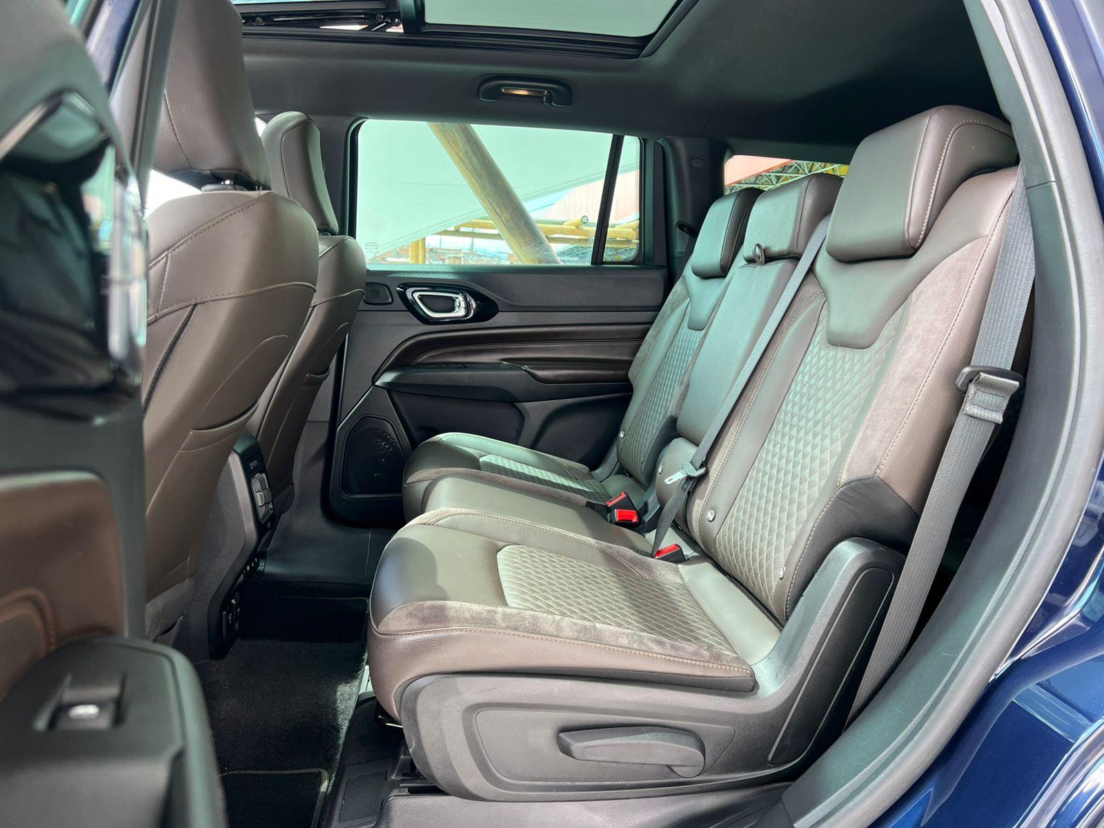JEEP COMMANDER