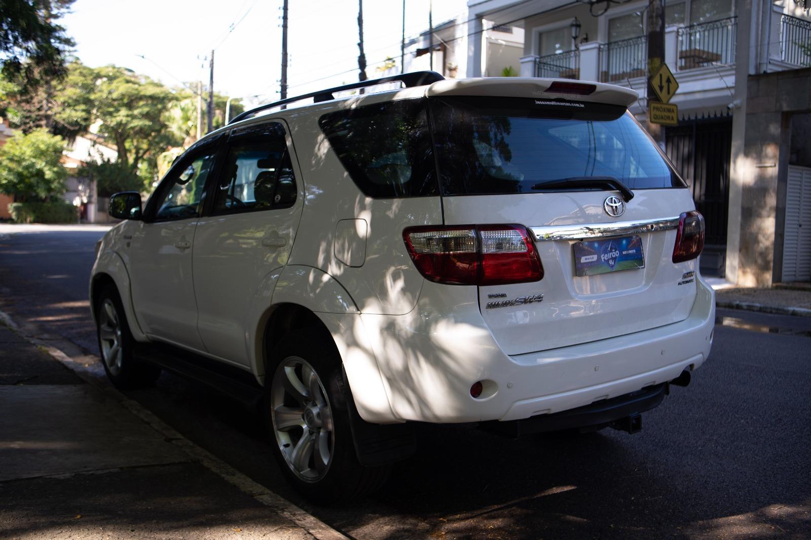 HILUX SW4