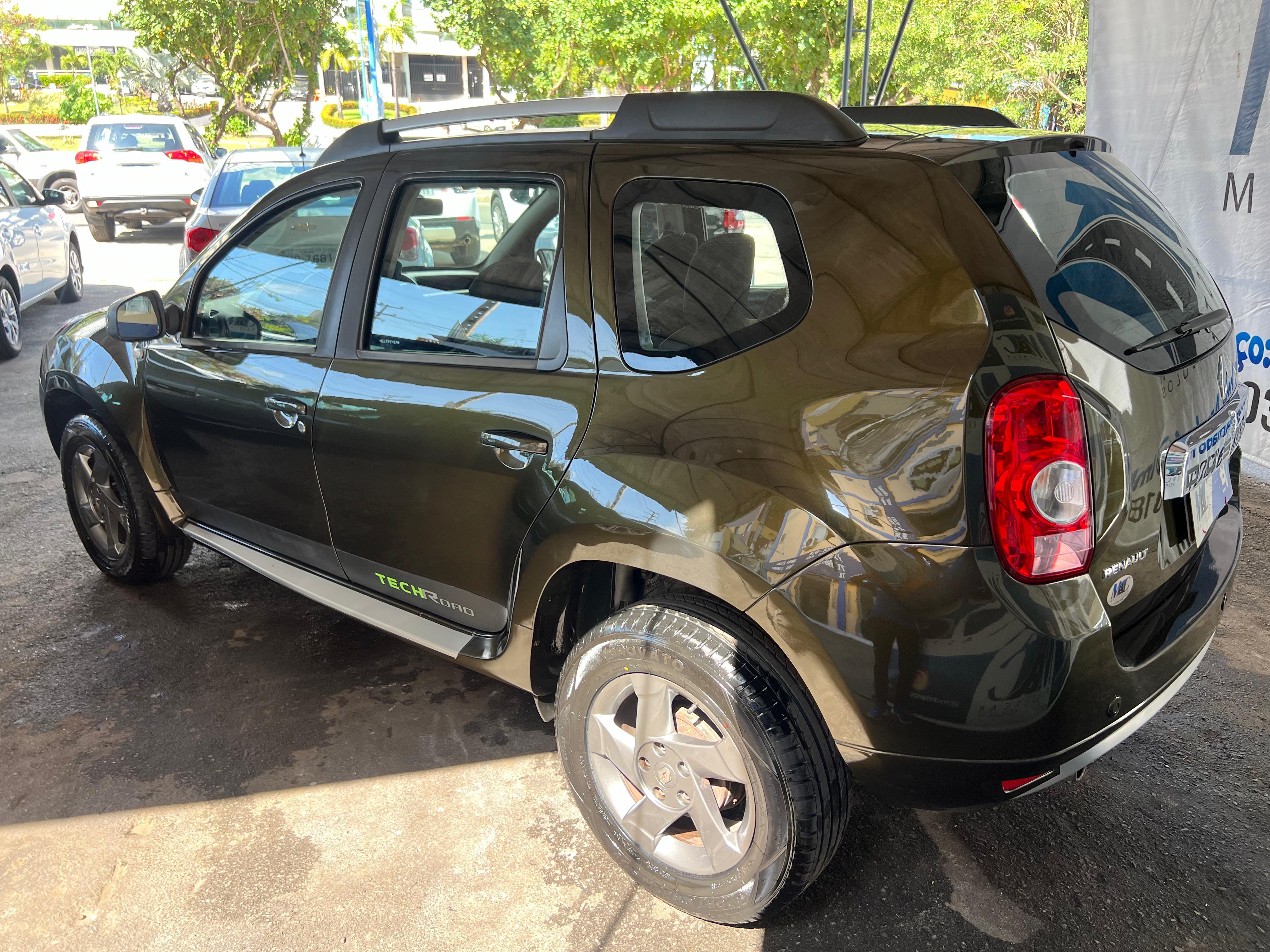 RENAULT DUSTER