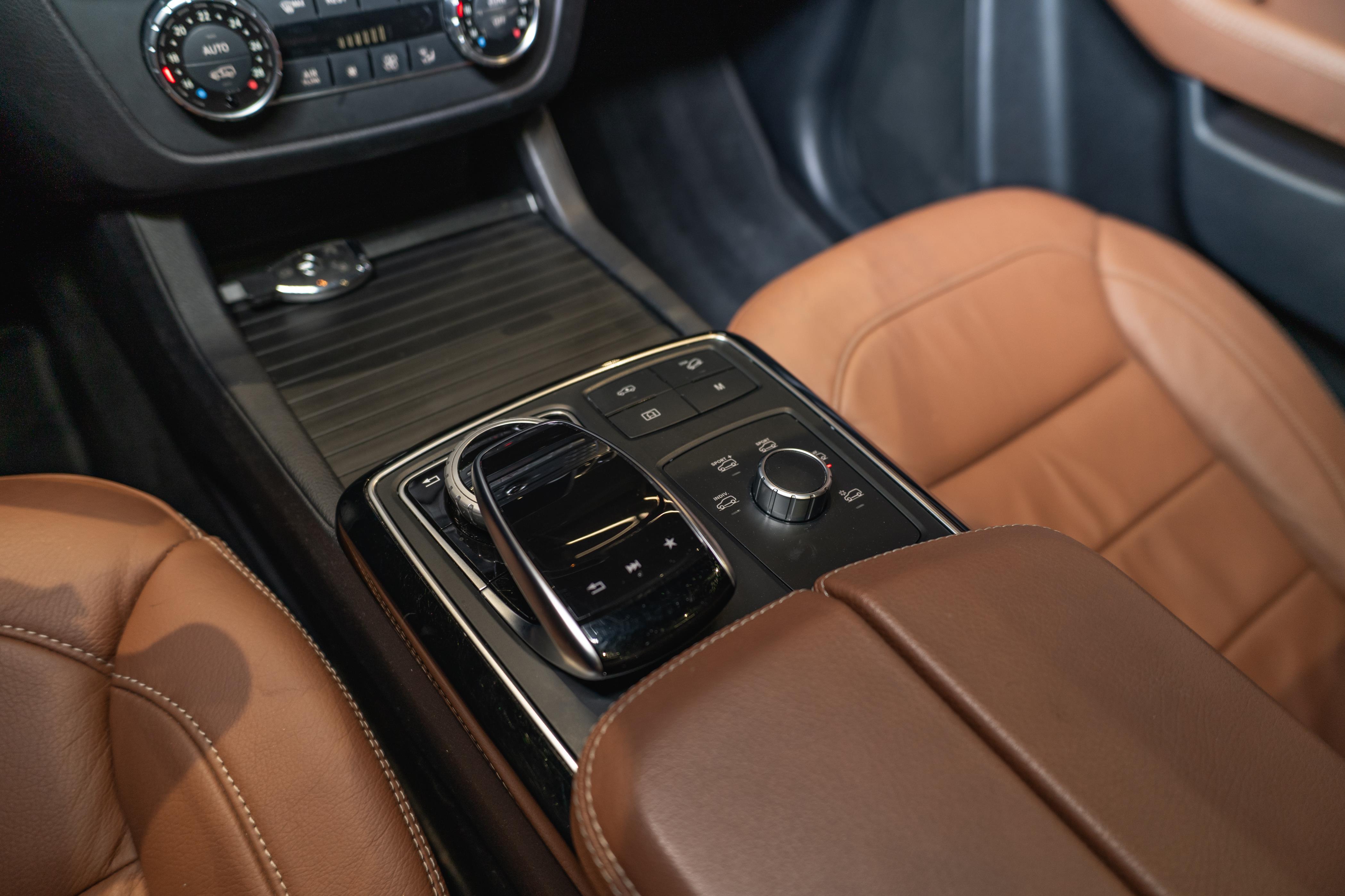 MERCEDES-BENZ GLE 400