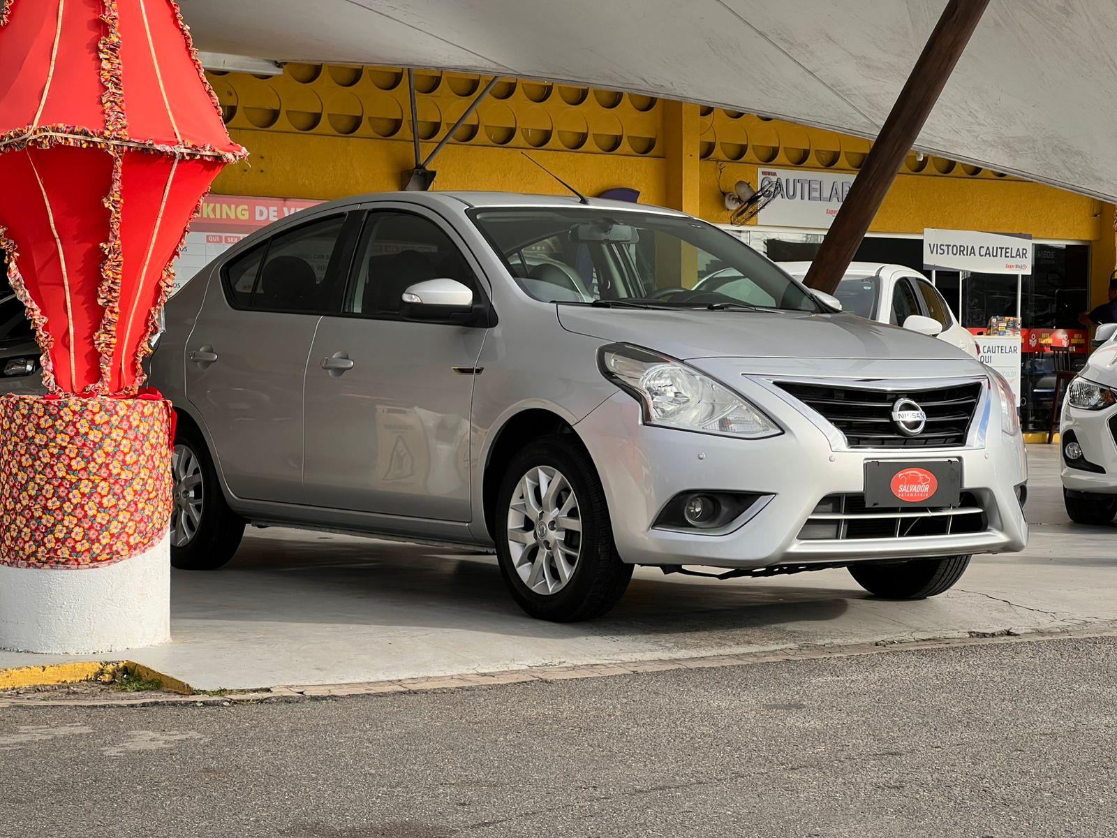 NISSAN VERSA