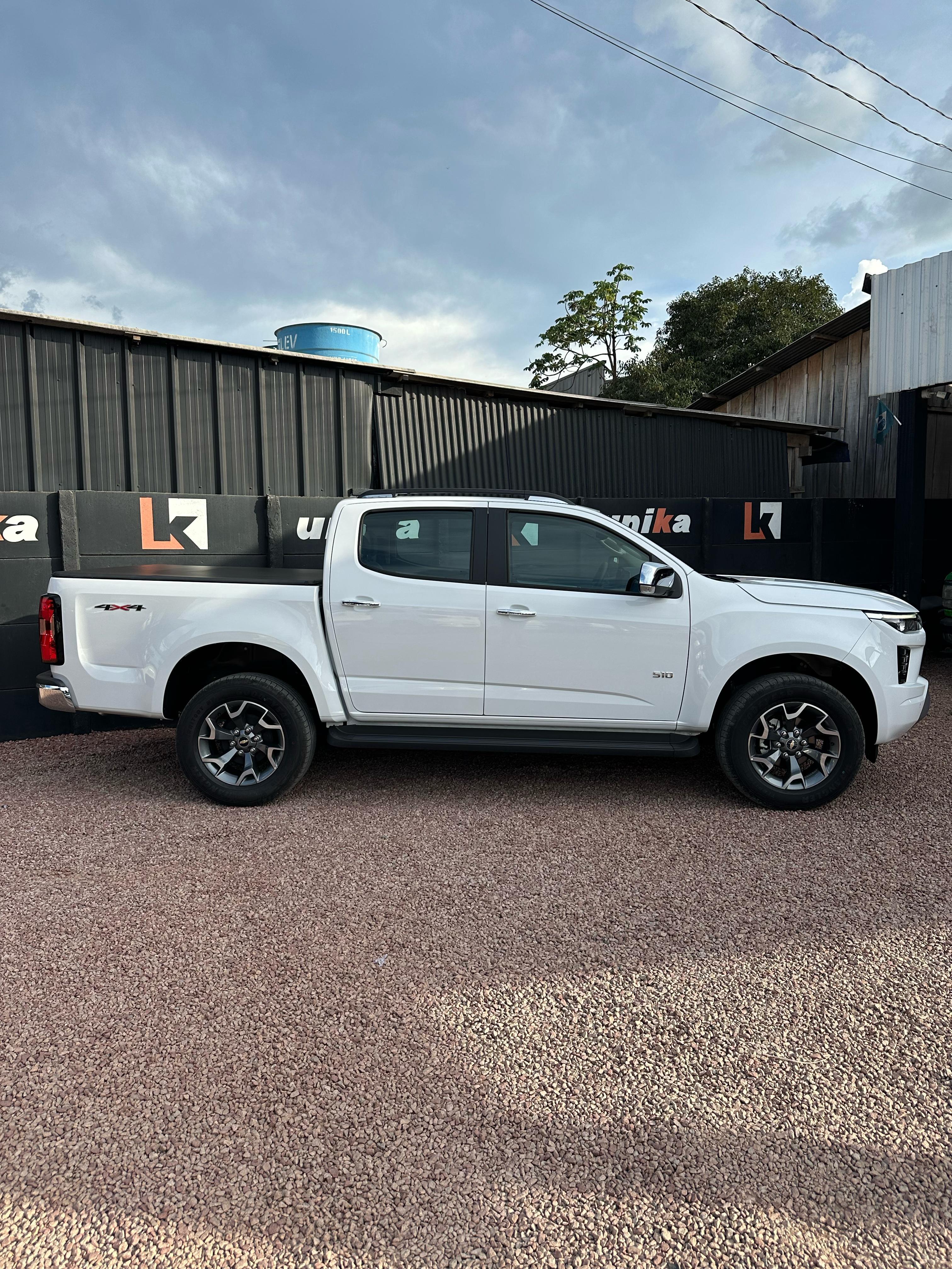 S10
