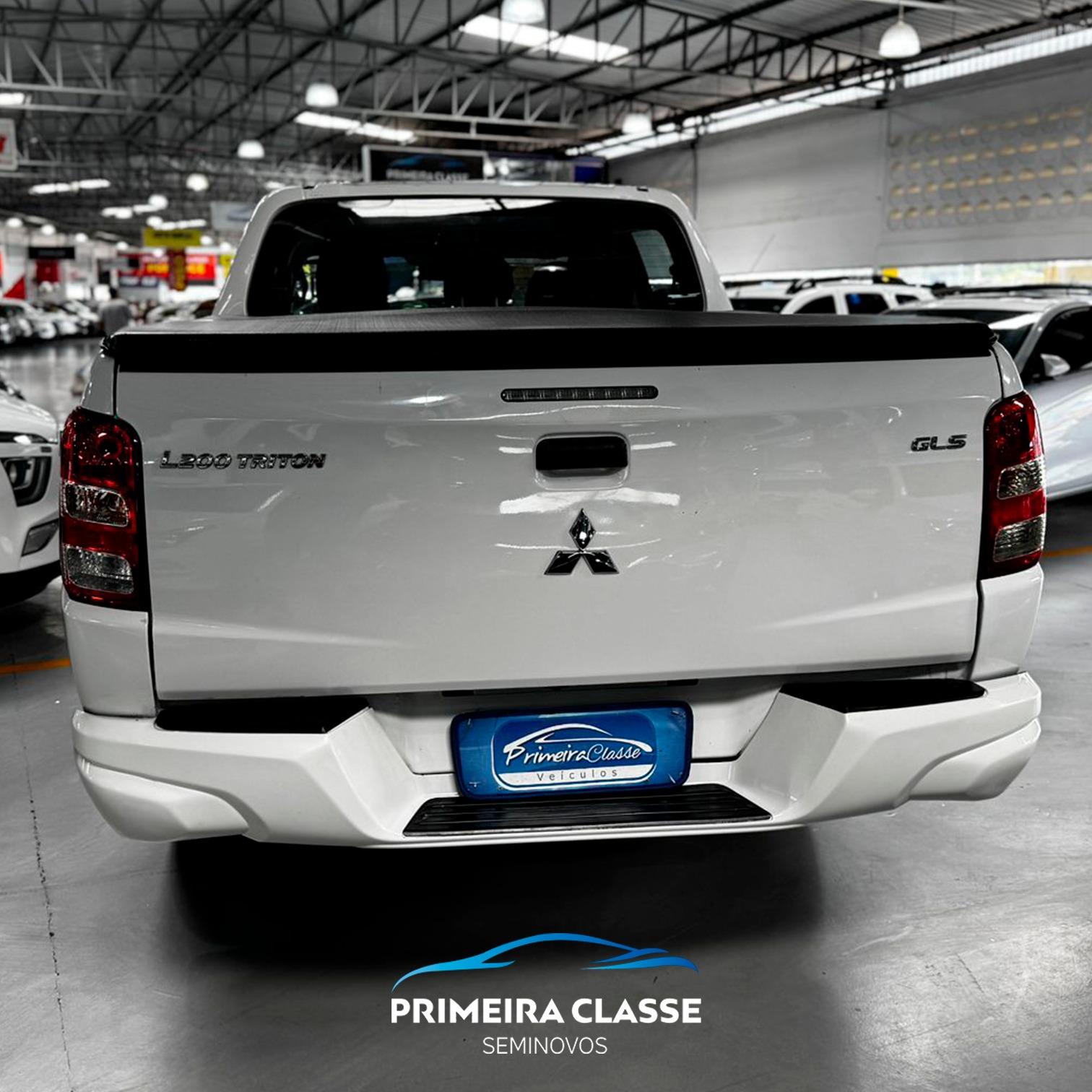 MITSUBISHI L200 TRITON