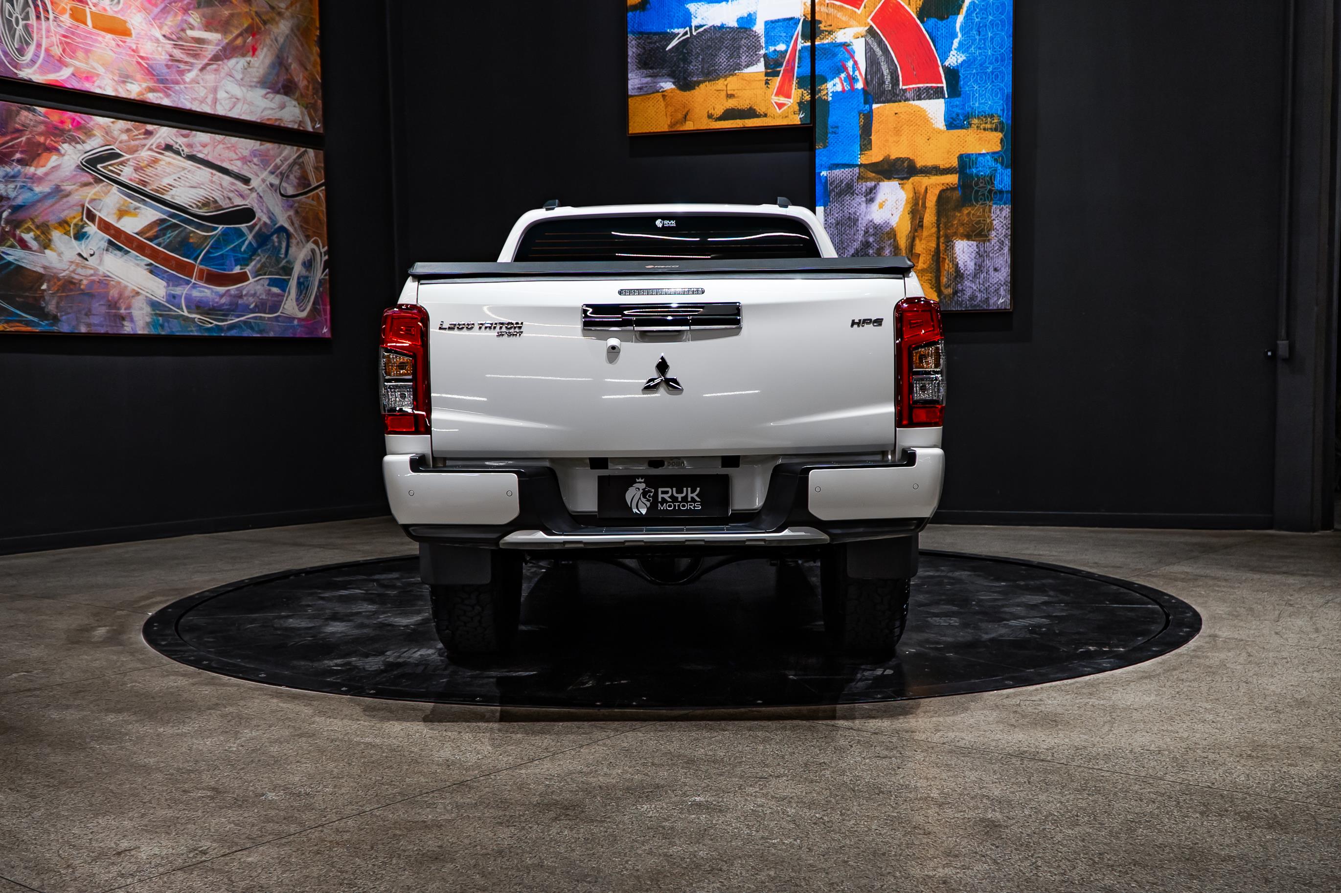 MITSUBISHI L200 TRITON