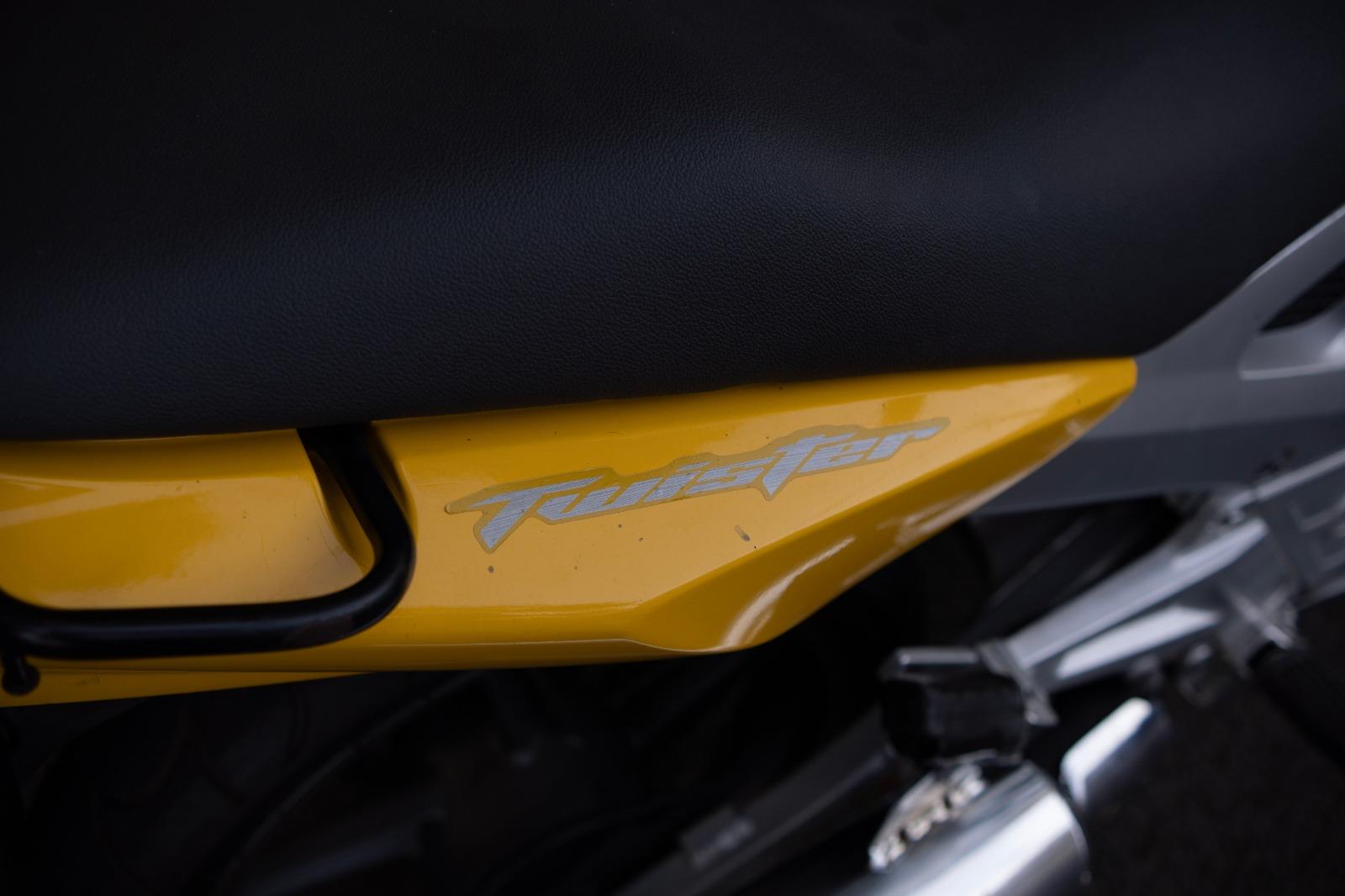 CBX 250 TWISTER