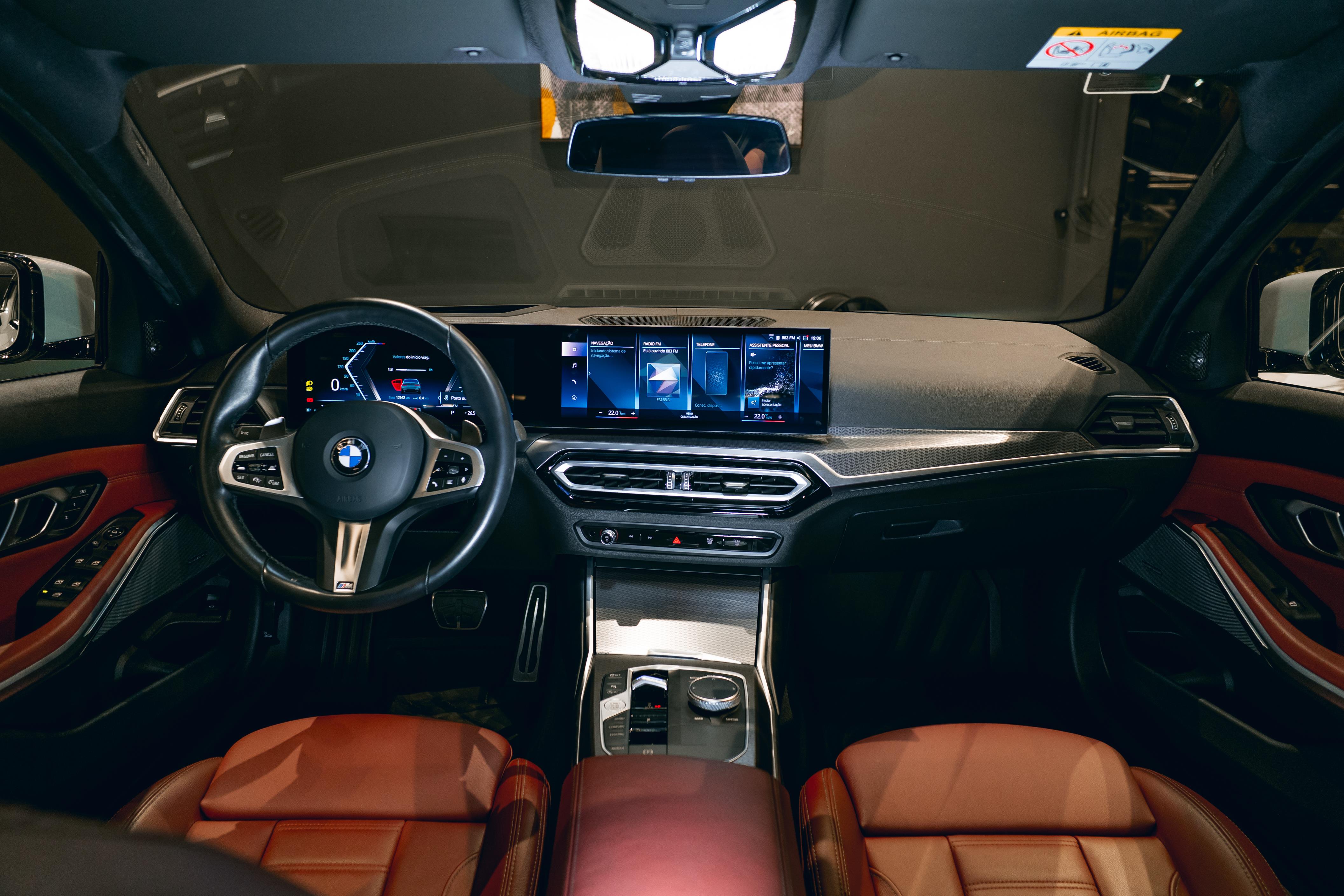 BMW 320i