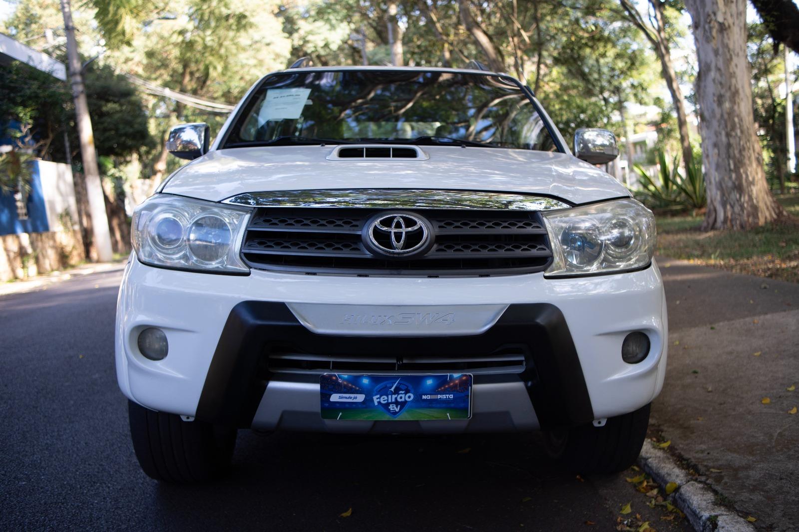 HILUX SW4