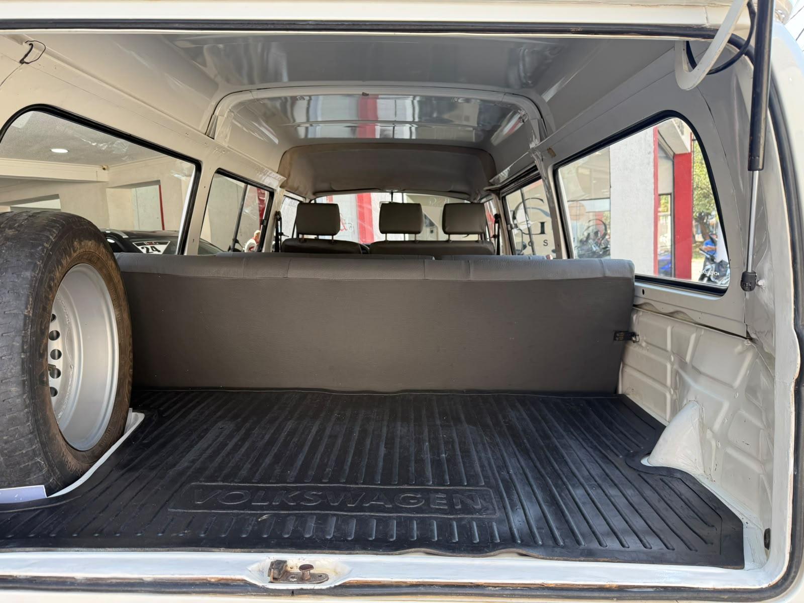 KOMBI