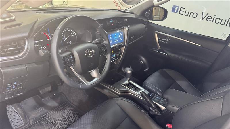 HILUX SW4