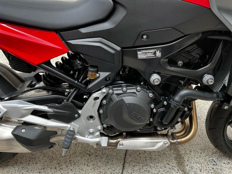 F 900 R SPORT
