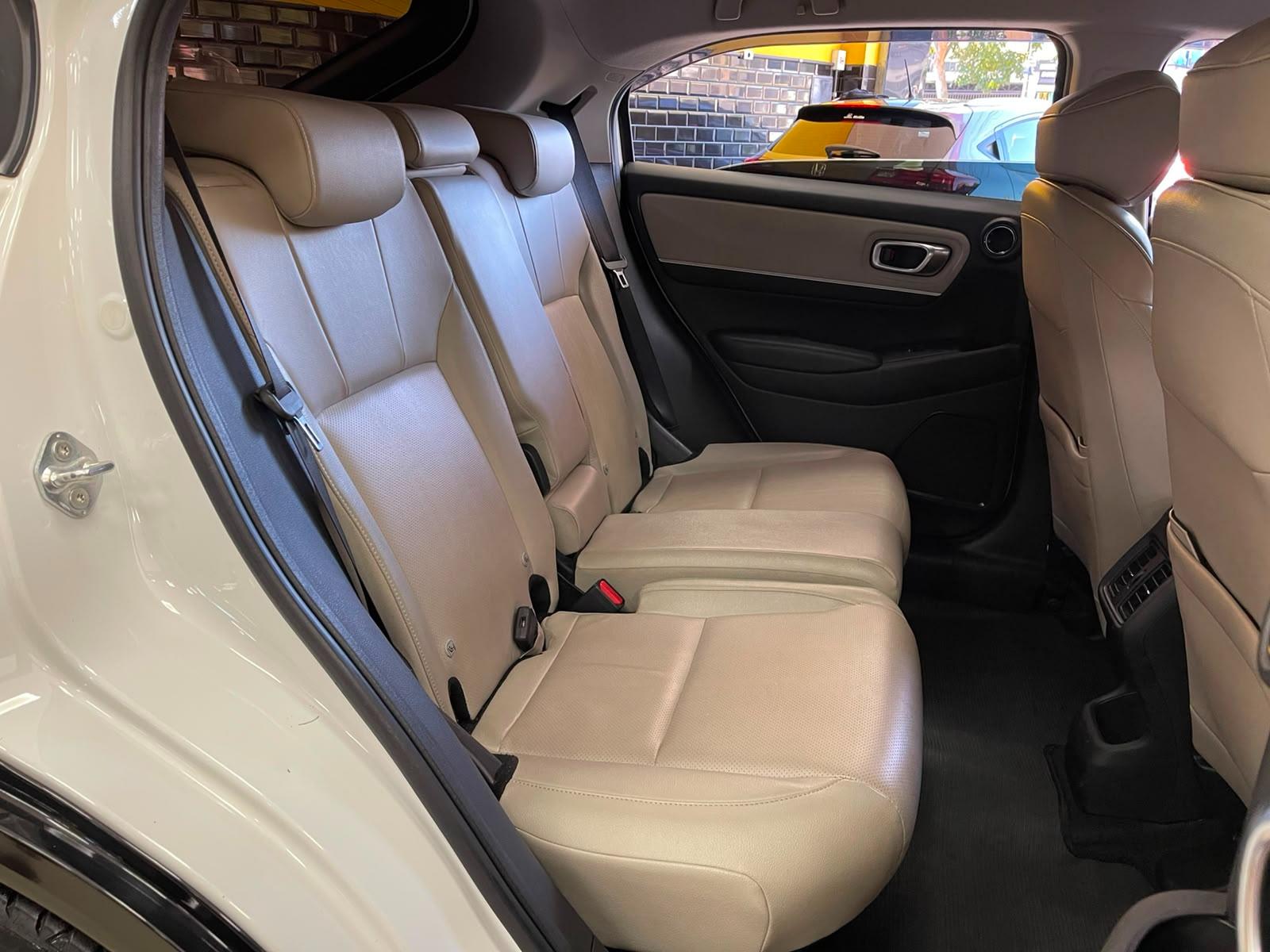 HR-V