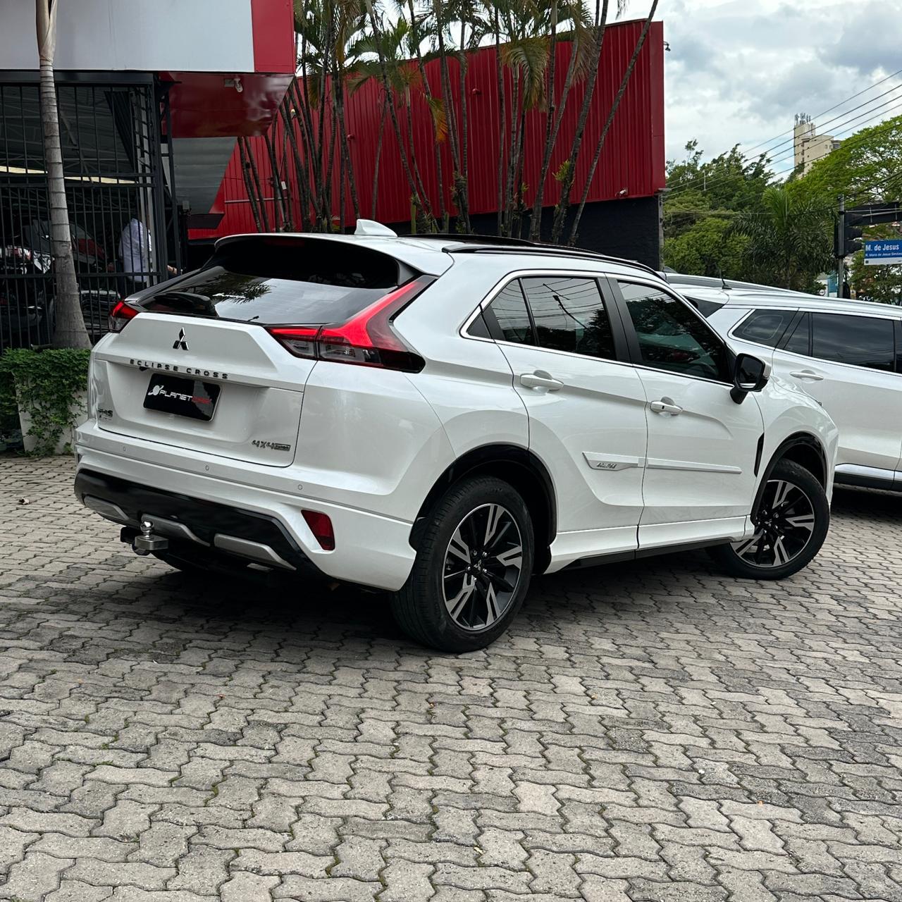 ECLIPSE CROSS