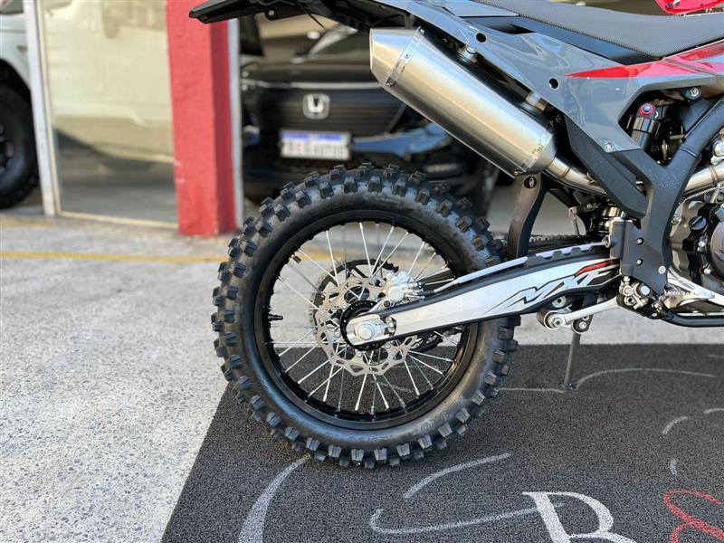 270 EFI COM PARTIDA ELETRICA 4T 