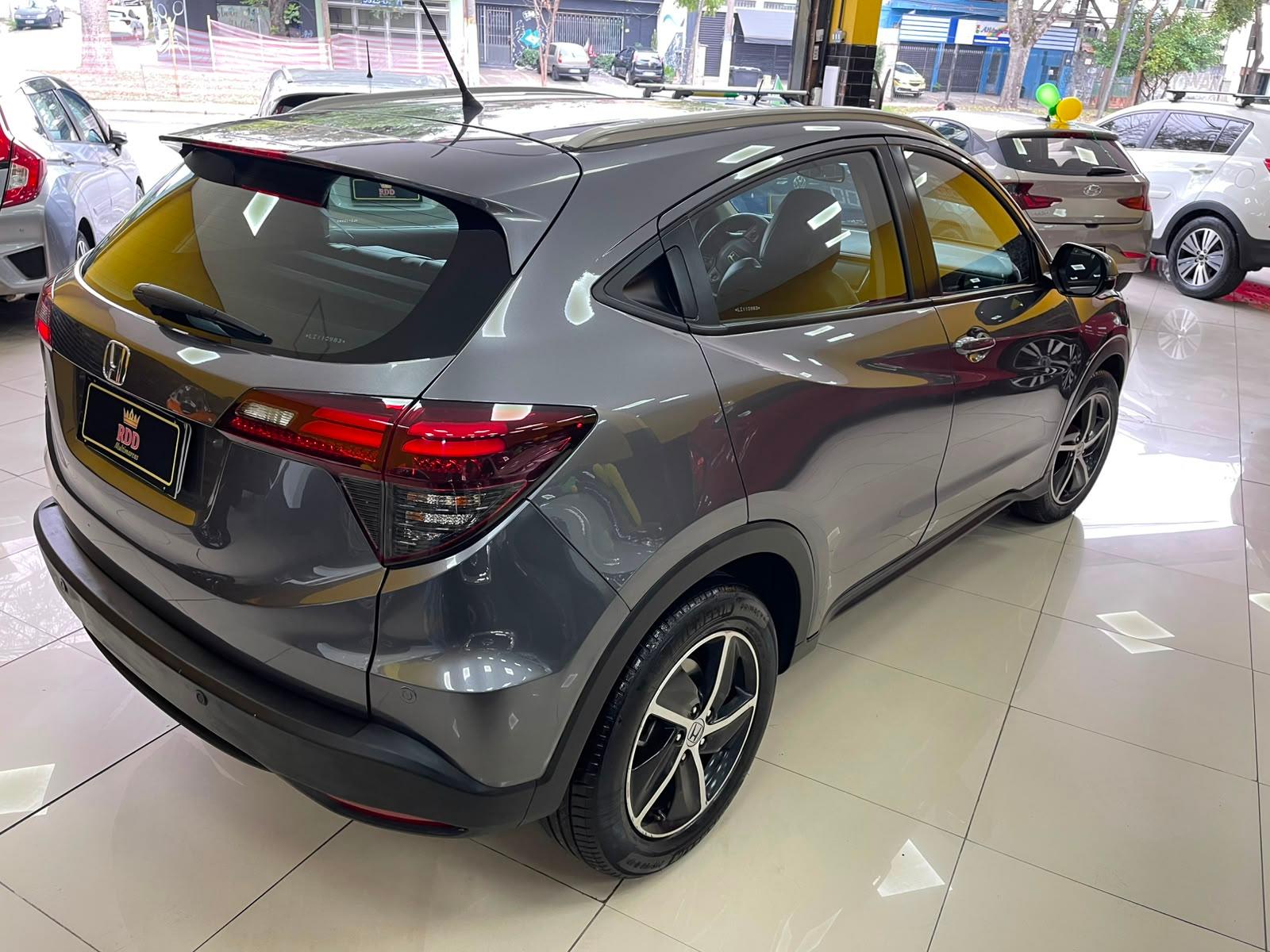 HR-V