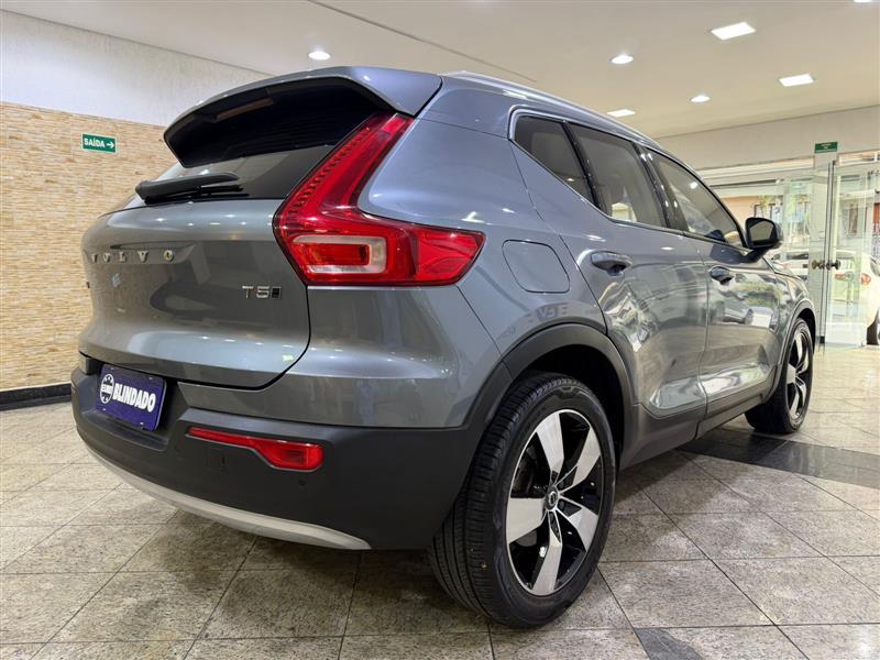 XC40