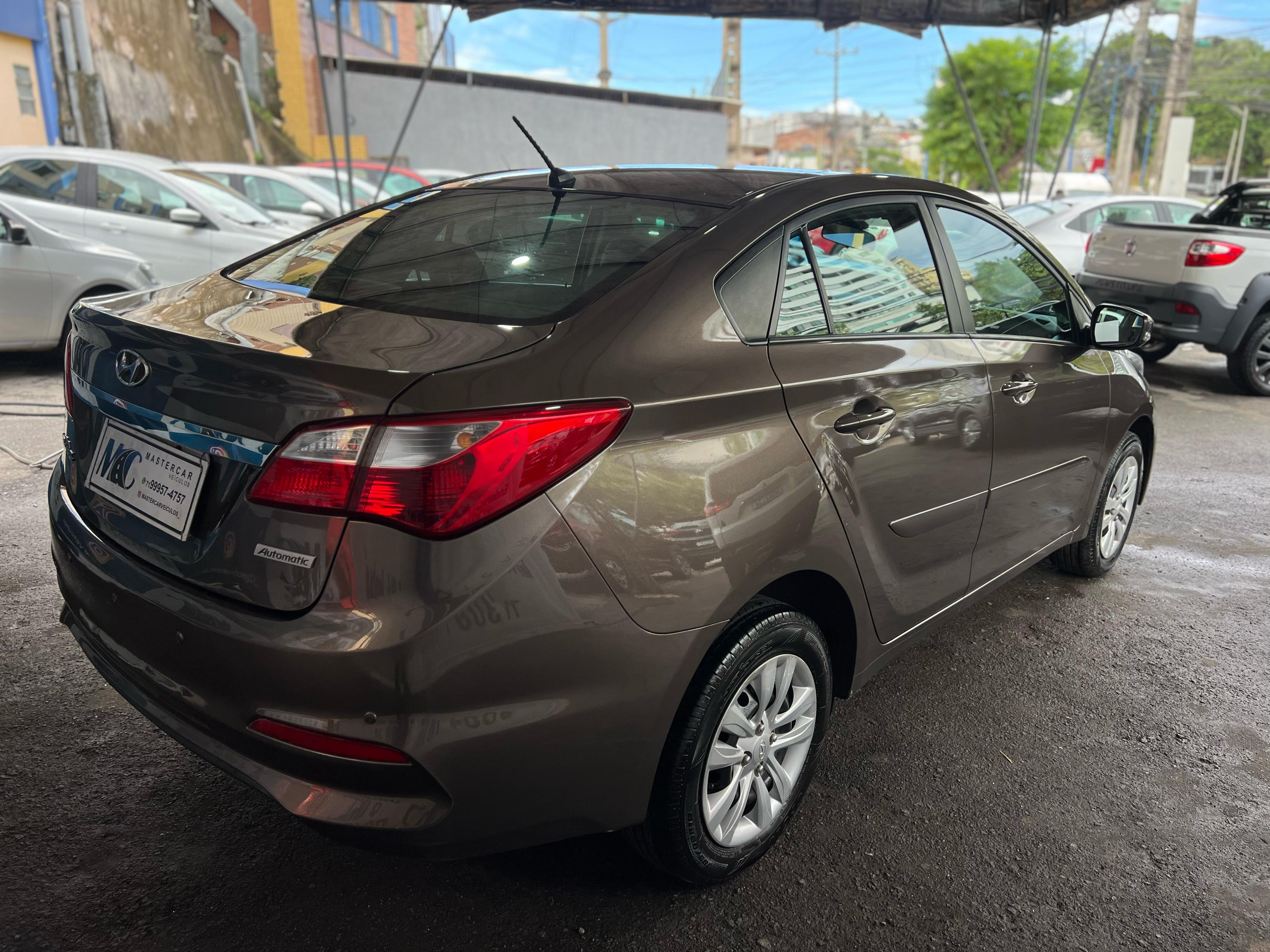 HYUNDAI HB20S