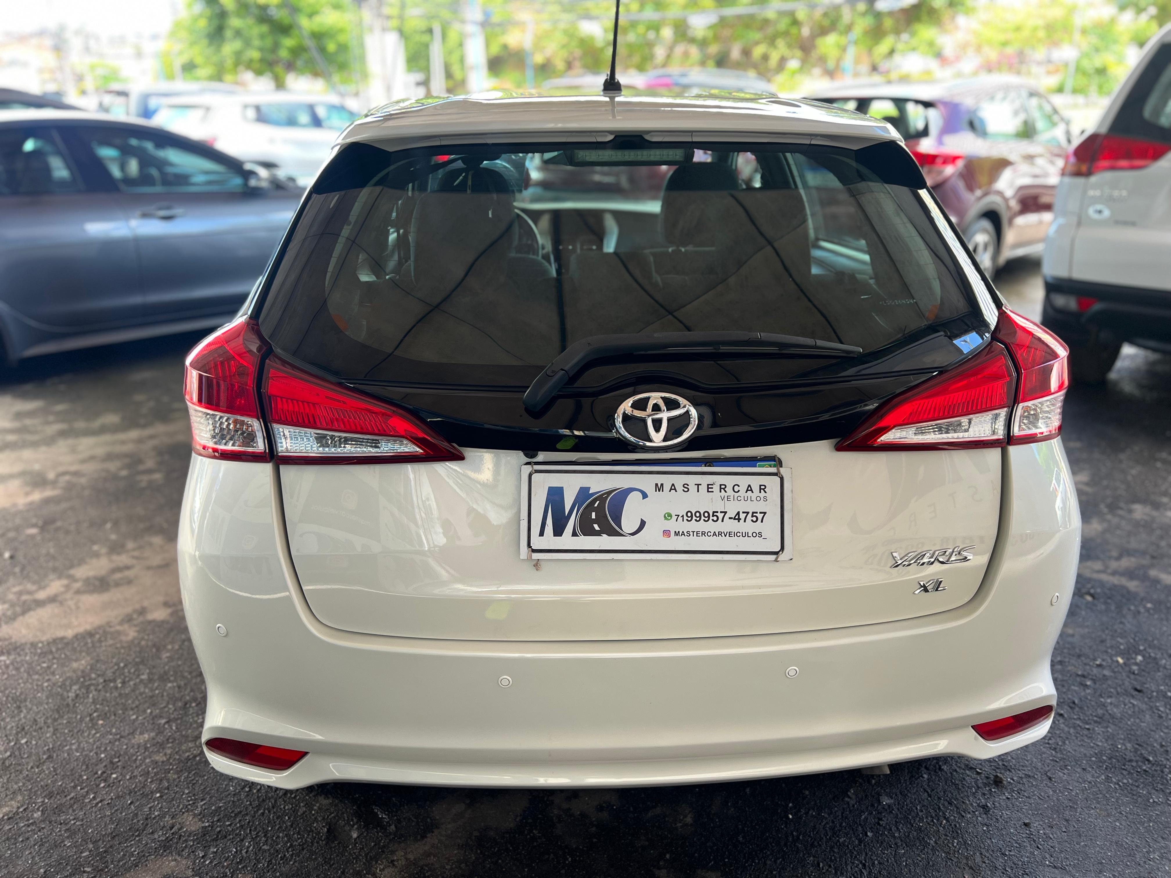 TOYOTA YARIS