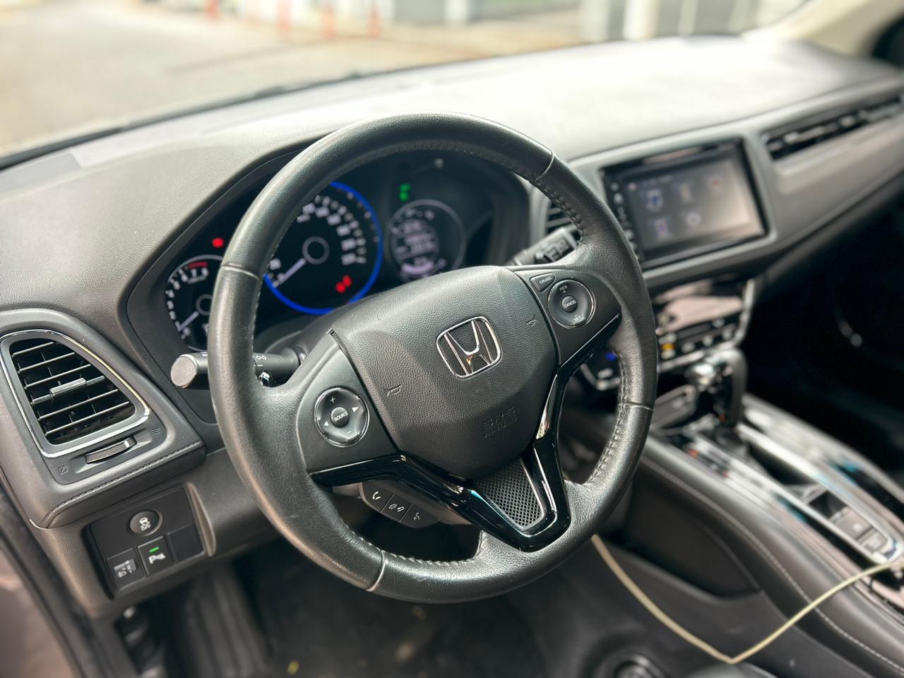 HR-V