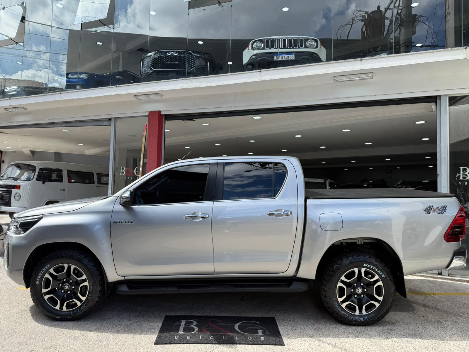 HILUX