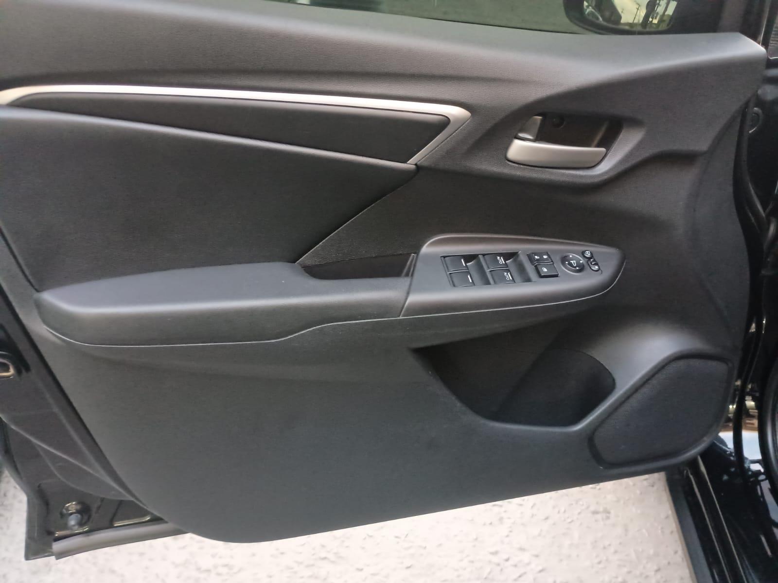 WR-V