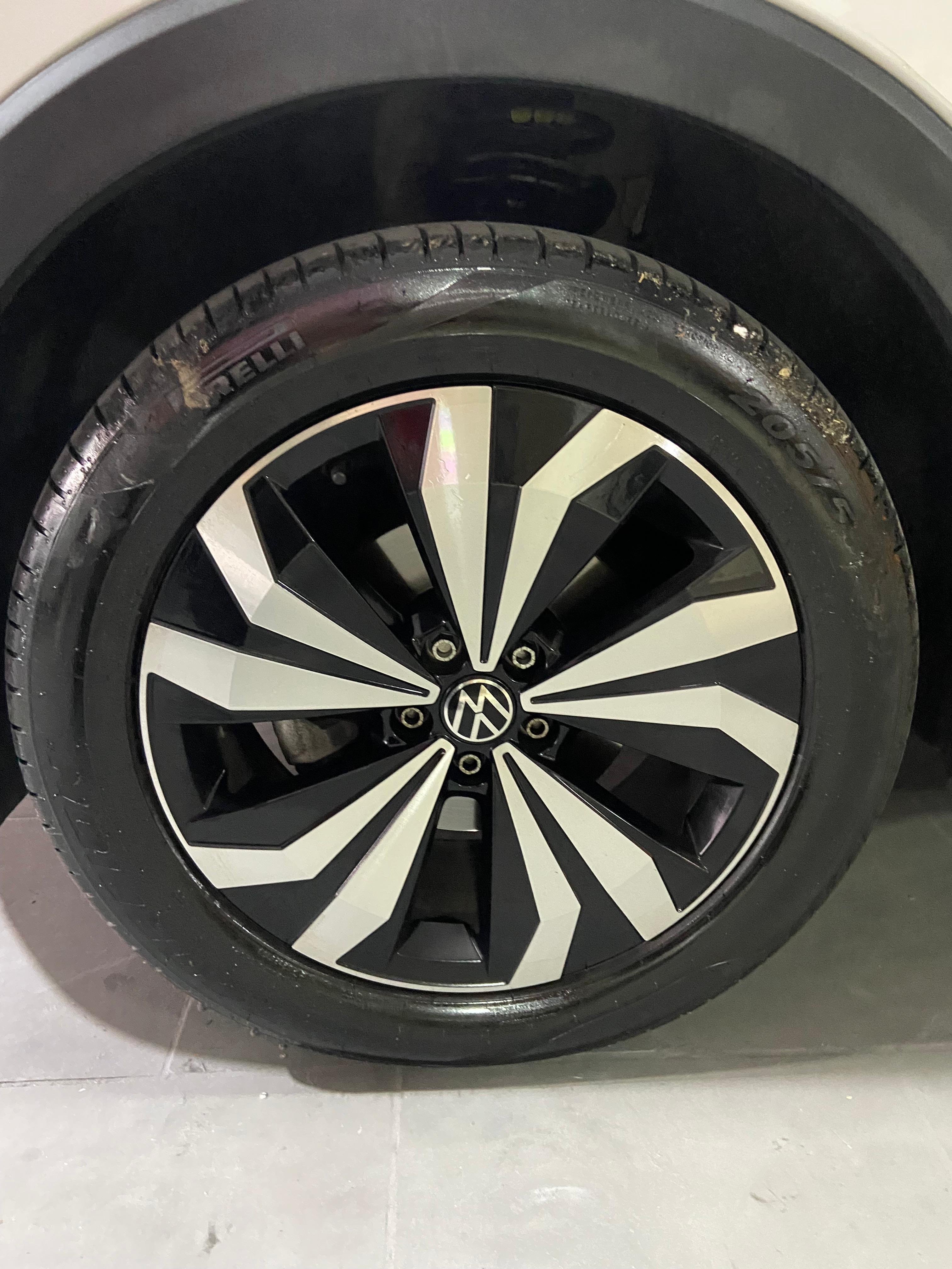 Plata Motors