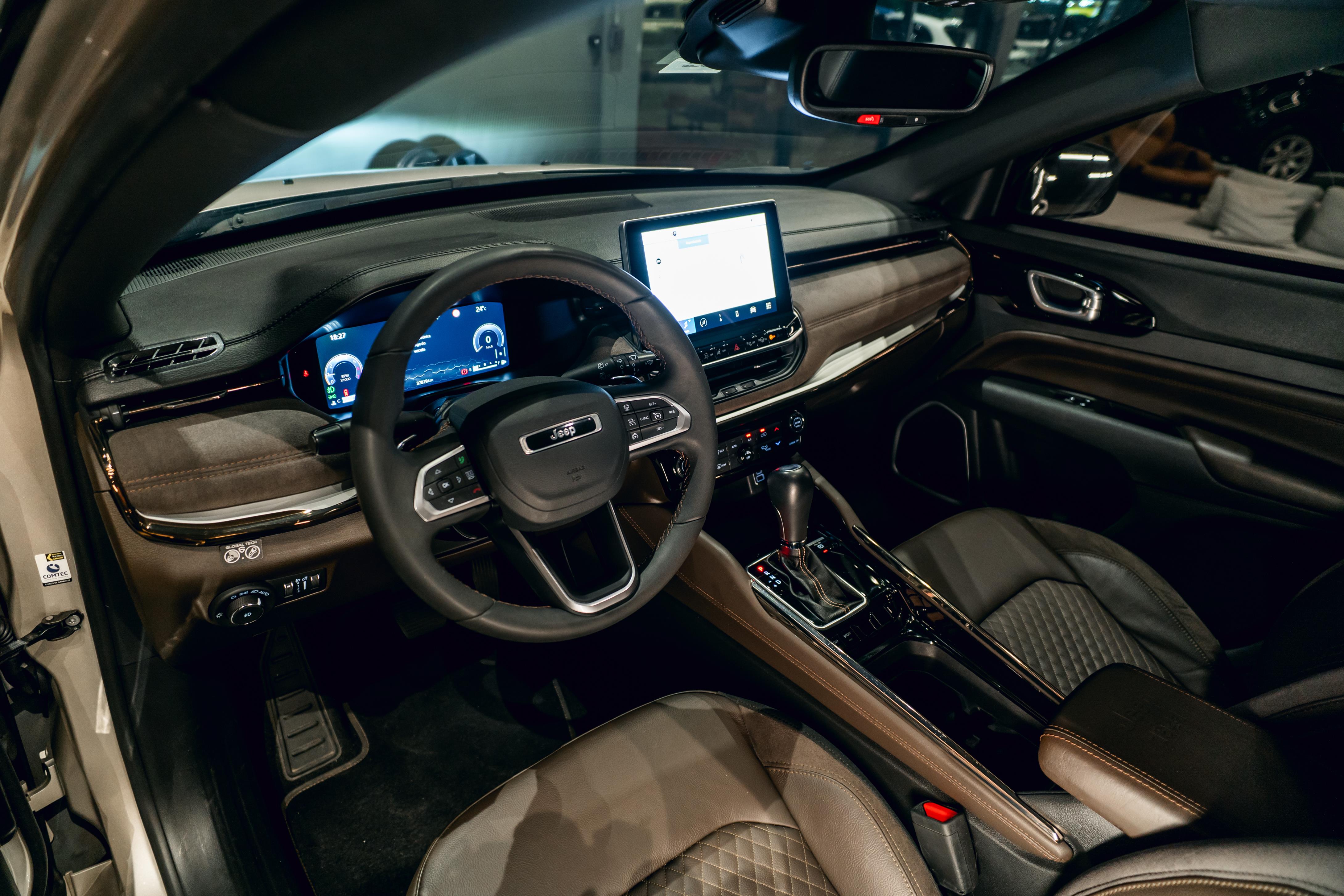 JEEP COMMANDER