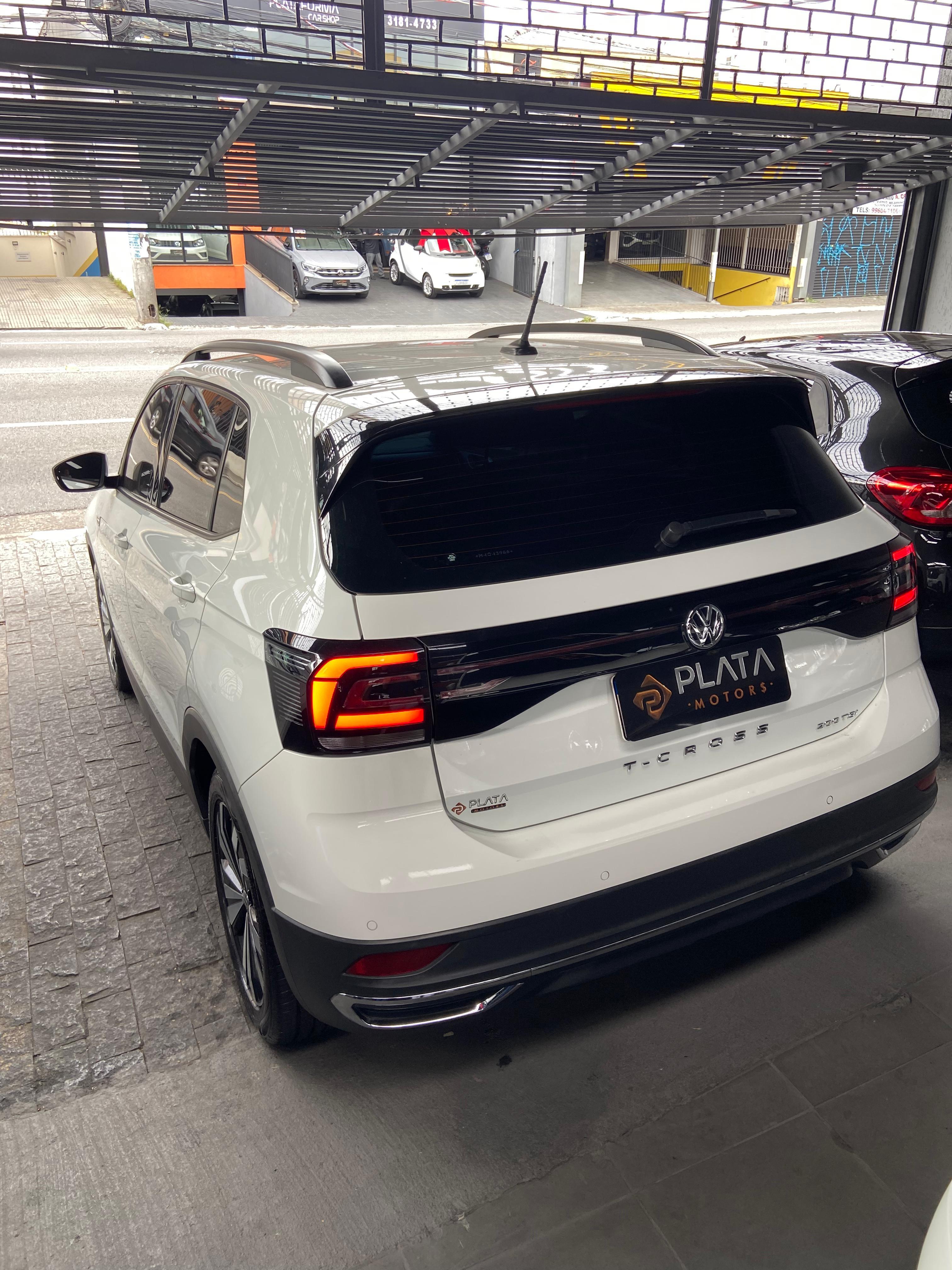 T-CROSS