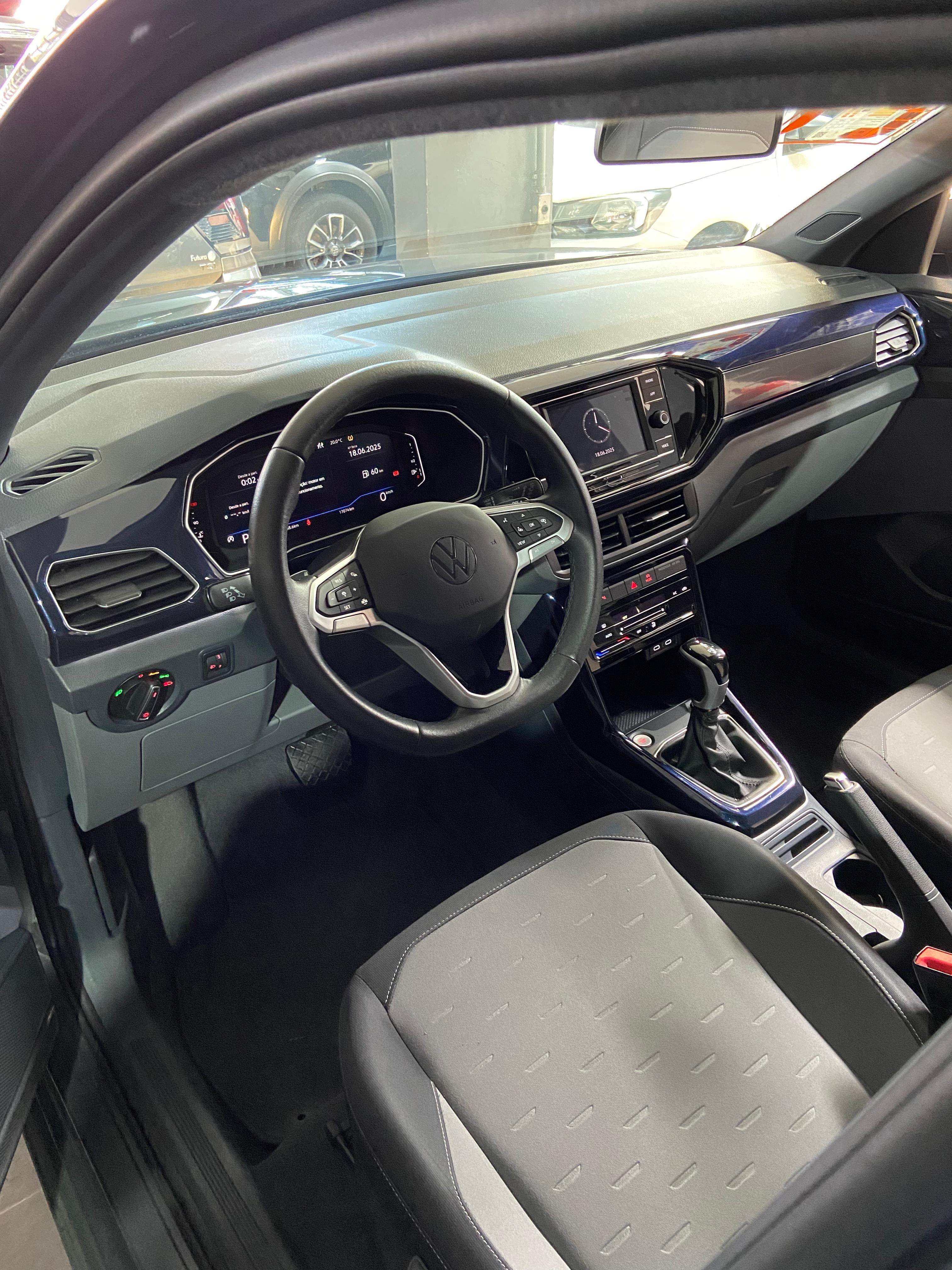T-CROSS
