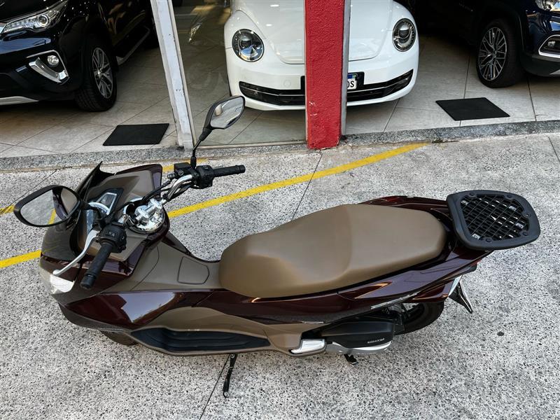 PCX DLX