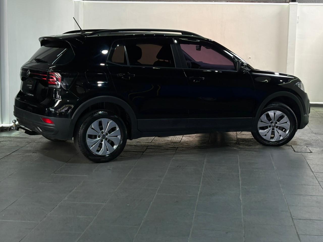 T-CROSS