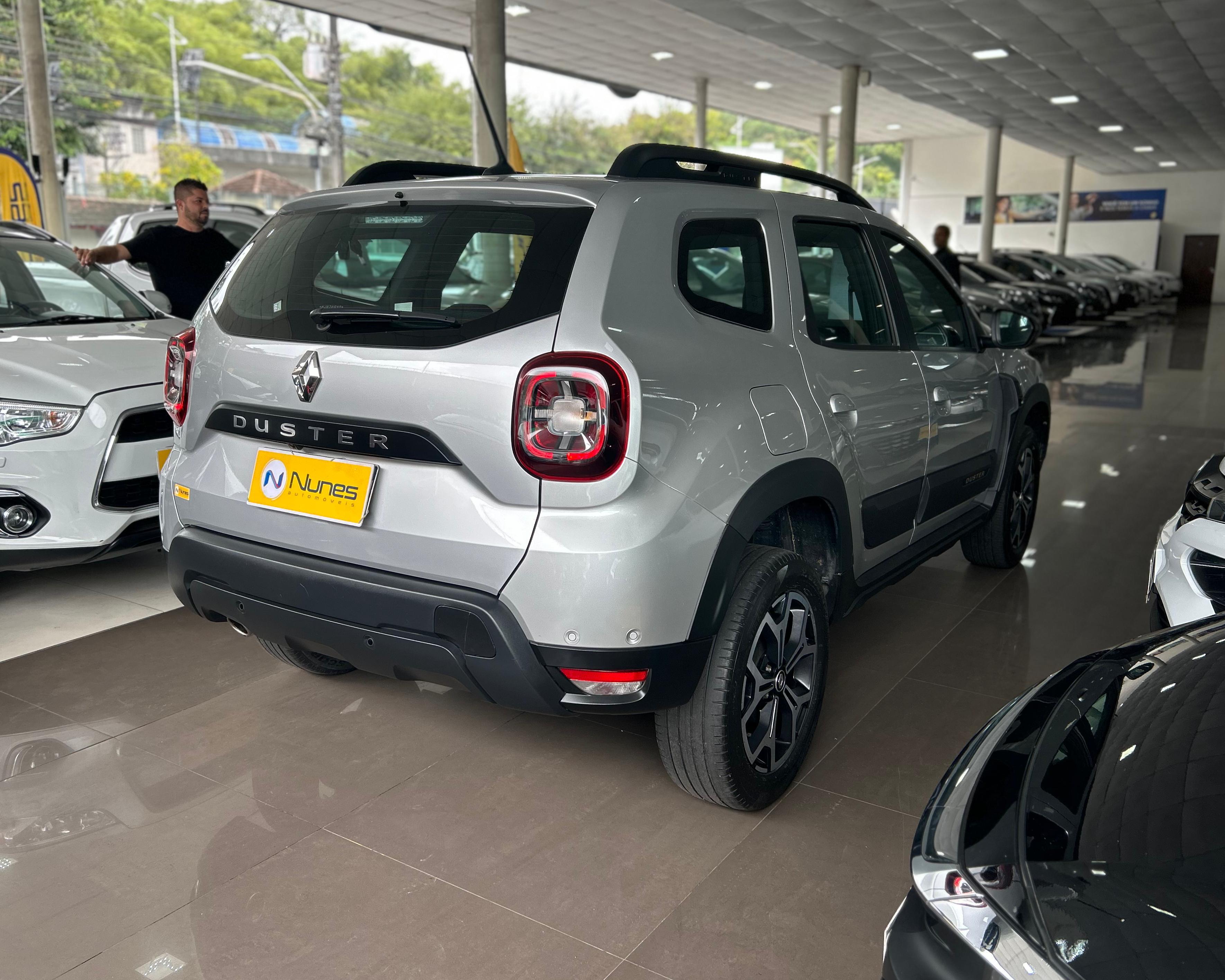 RENAULT DUSTER